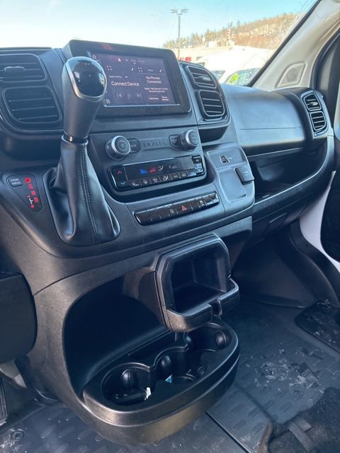 Used 2025 RAM ProMaster 2500 w/ Convenience Group image 20