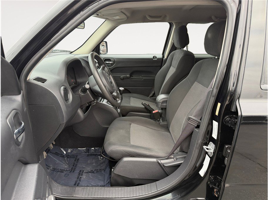 Used 2012 Jeep Patriot Sport image 9
