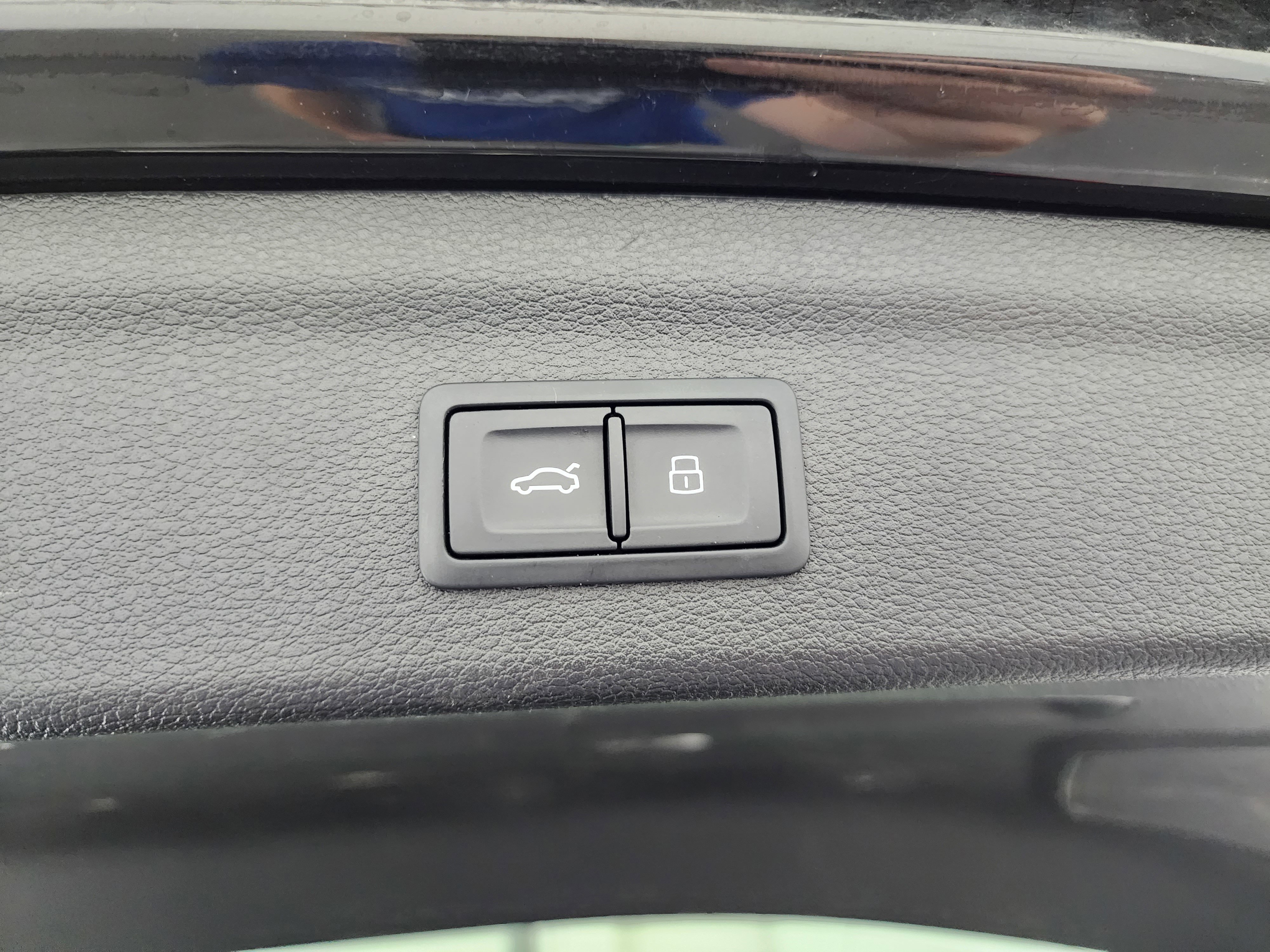 Used 2023 Audi Q3 2.0T Premium image 30