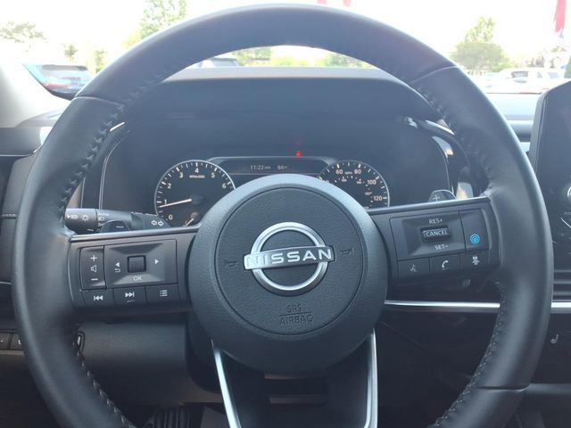 Used 2025 Nissan Pathfinder SV FWD image 20