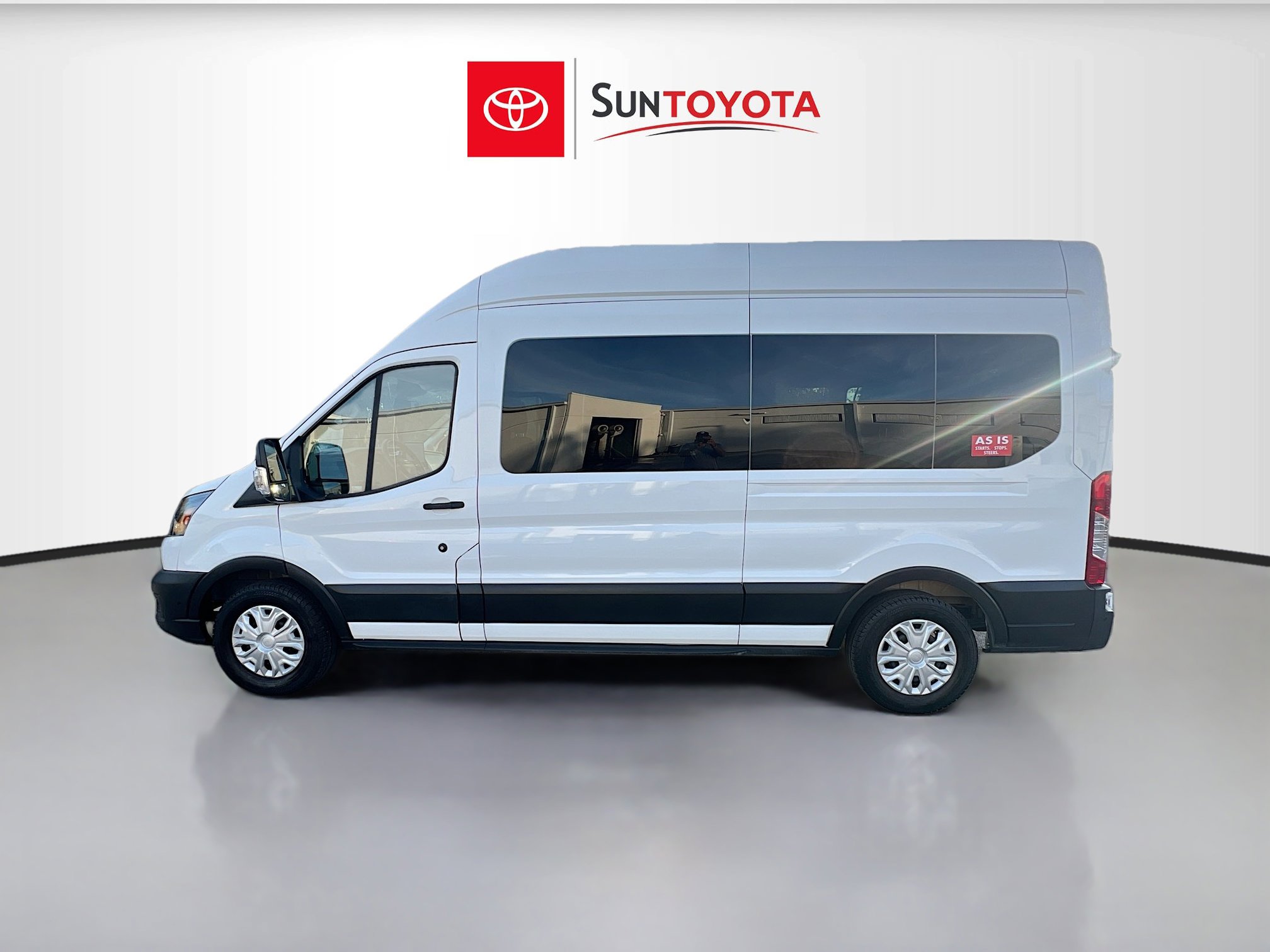 Used 2025 Ford Transit 350 XLT image 7