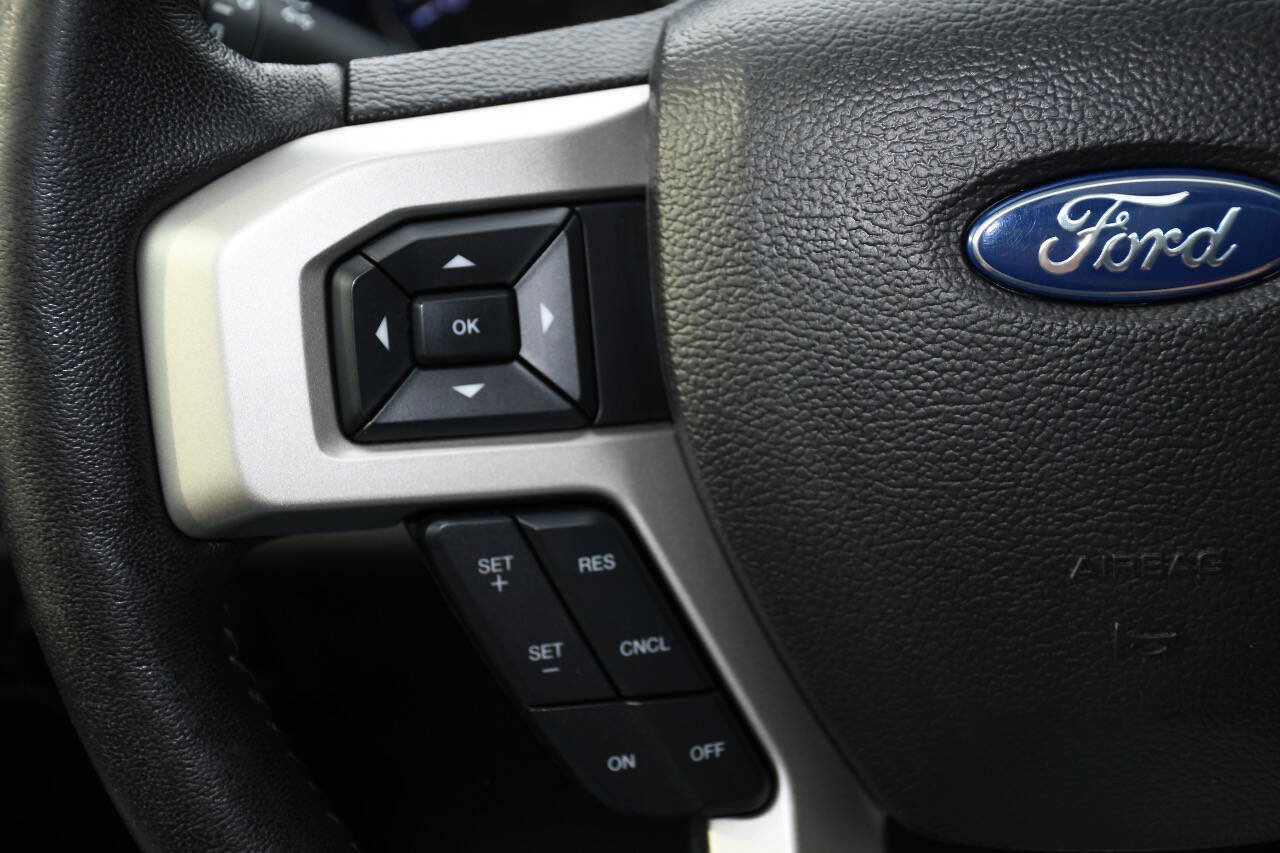 Used 2019 Ford F250 Lariat w/ Lariat Ultimate Package AWD/4WD image 28