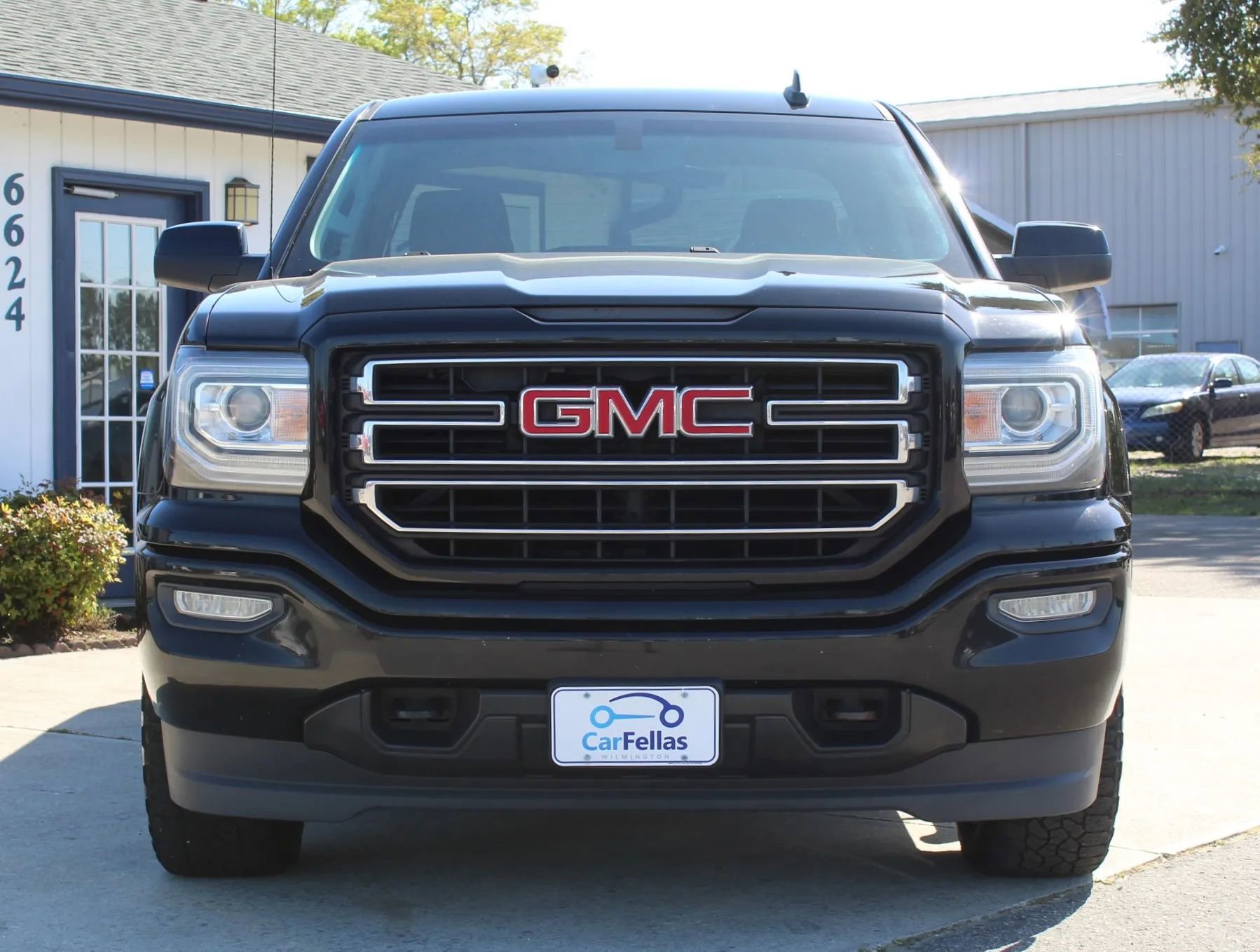 Used 2017 GMC Sierra 1500 SLE w/ SLE Value Package image 8