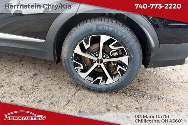 Used 2024 Kia Sportage EX image 14