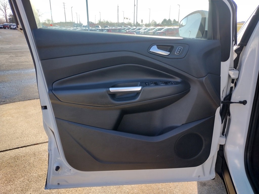 Used 2017 Ford Escape SE w/ Equipment Group 201A image 20