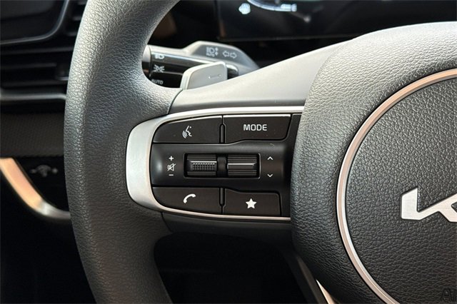 New 2025 Kia Sportage LX image 28