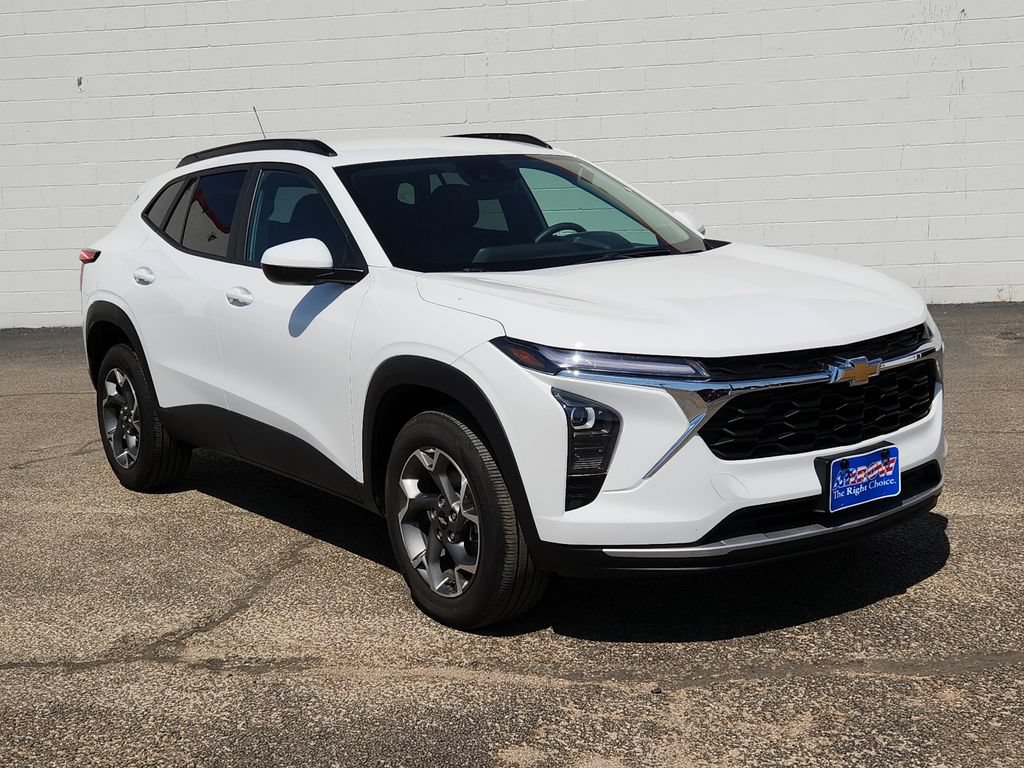 Used 2025 Chevrolet Trax LT