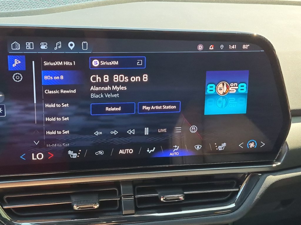 Certified 2026 Chevrolet Equinox EV RS AWD/4WD image 19