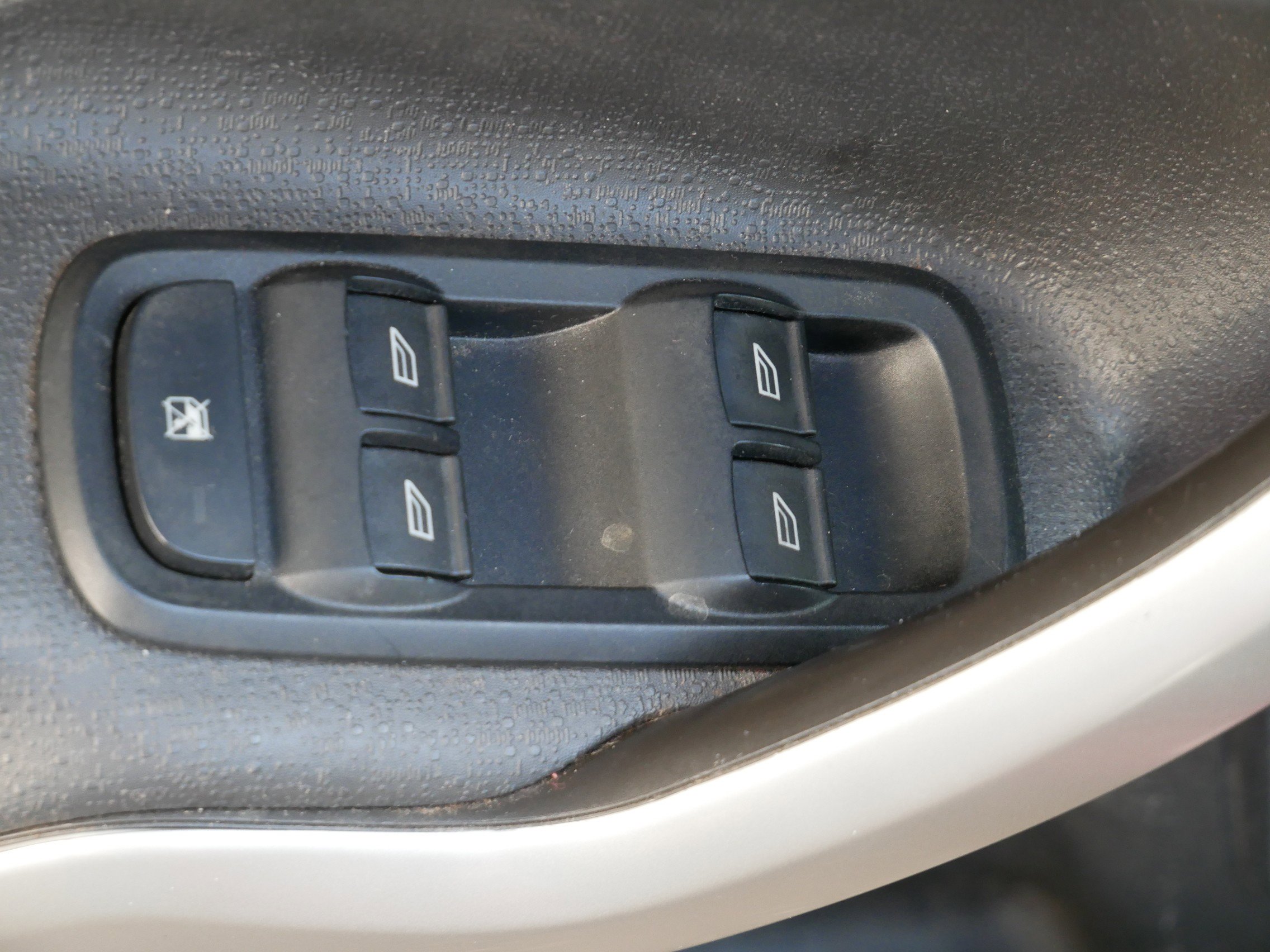 Used 2011 Ford Fiesta SE w/ 203A Rapid Spec Order Code image 10