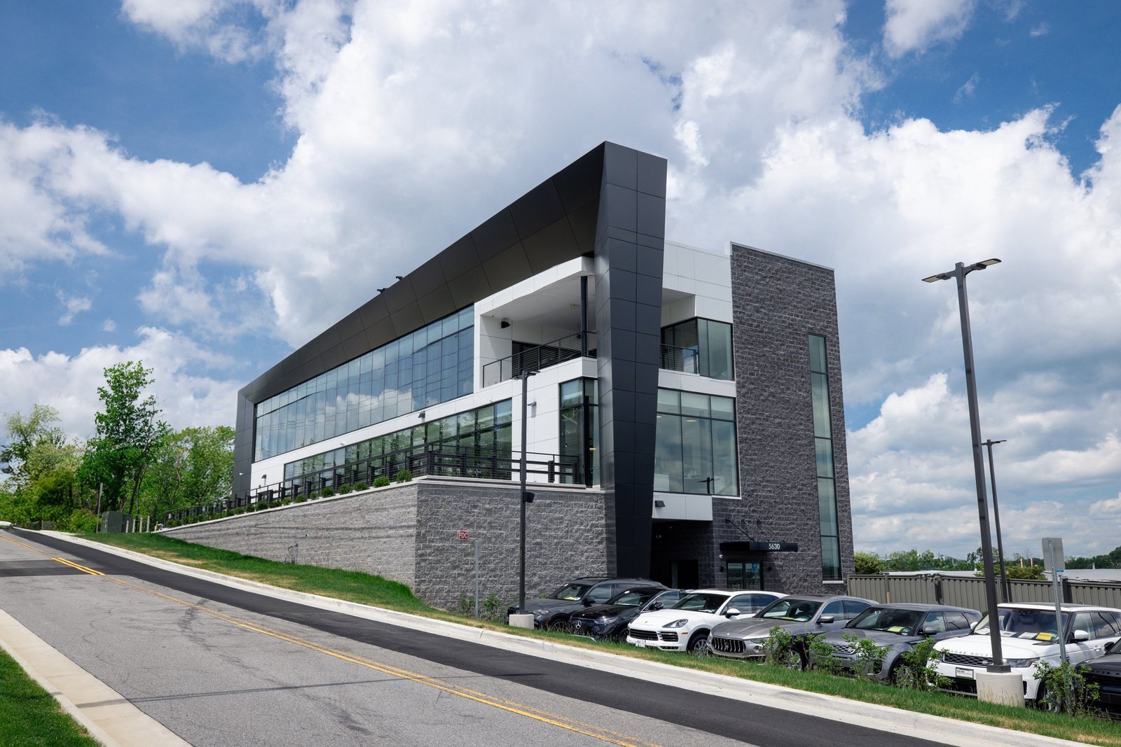 Used 2023 Mercedes-Benz C 300 4MATIC Sedan image 15