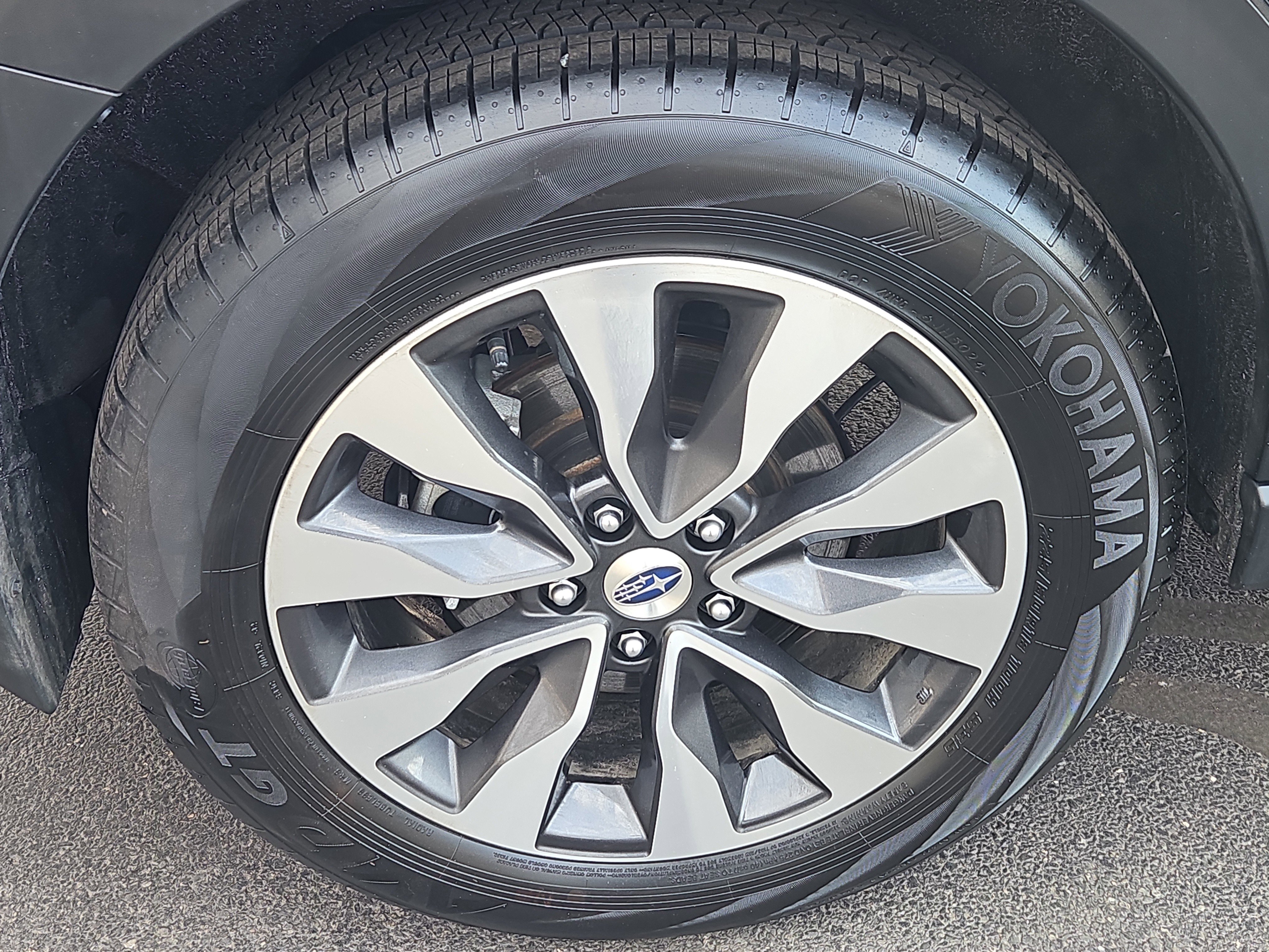 Certified 2025 Subaru Outback Limited image 31