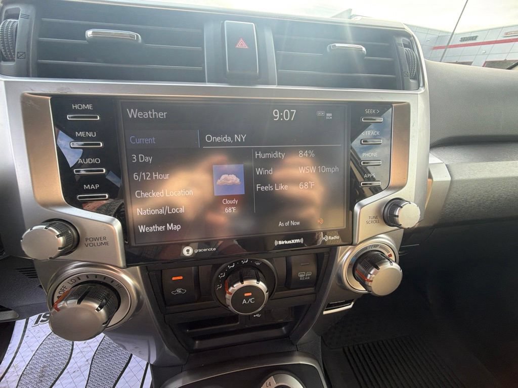 Used 2022 Toyota 4Runner SR5 AWD/4WD image 23