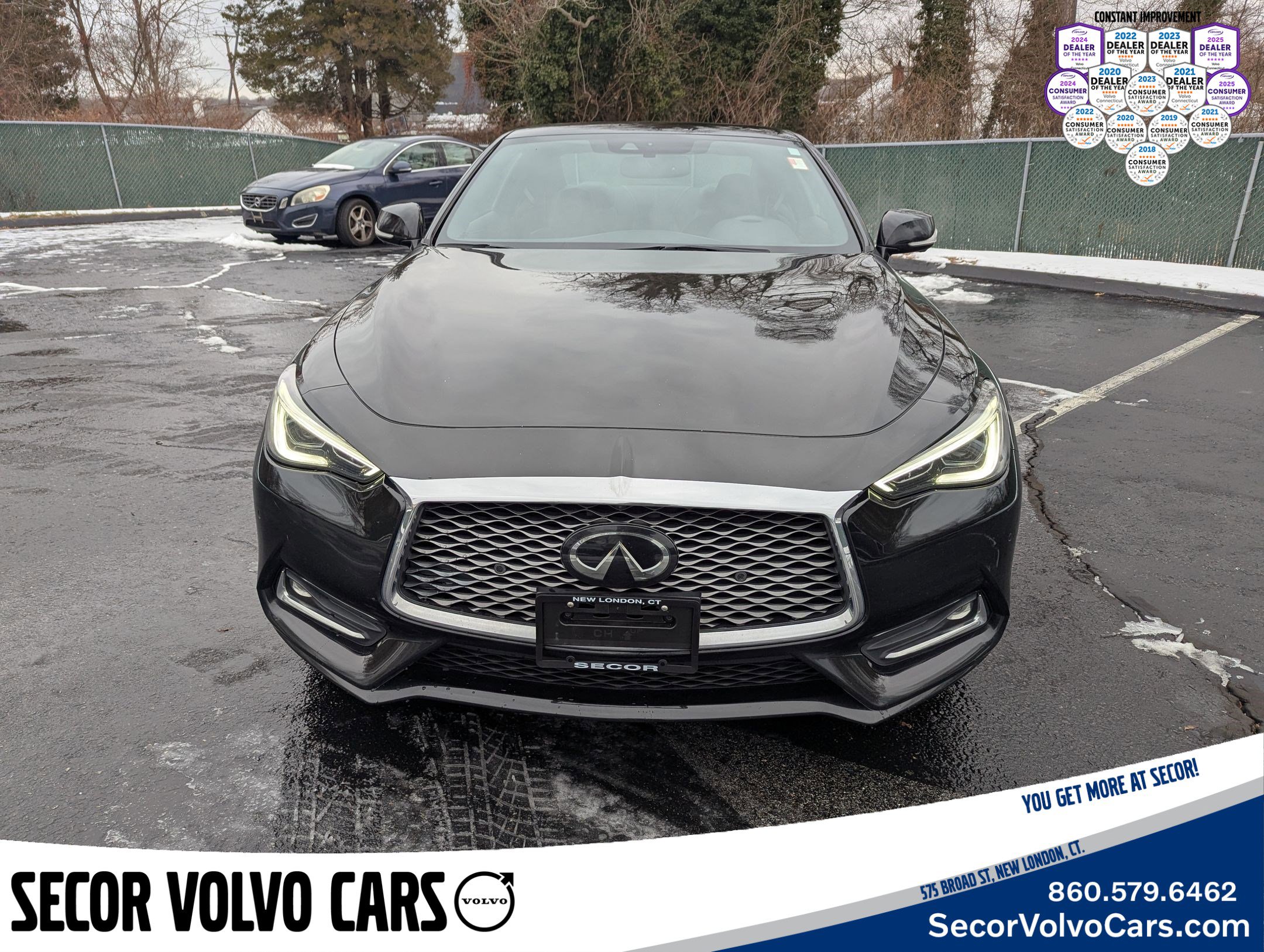 Used 2022 INFINITI Q60 3.0t Luxe w/ Essential Package image 2