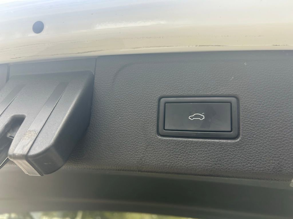 Used 2021 Volkswagen Atlas SEL image 41