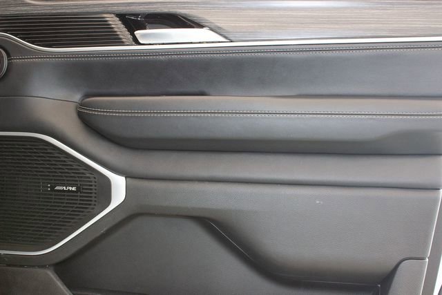 Used 2024 Jeep Wagoneer L Series II w/ Flexible Seating Group image 11