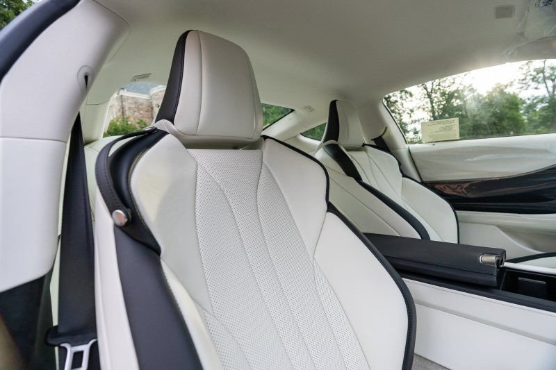 Used 2026 Lexus LC 500 Coupe w/ Inspiration Series RWD image 31
