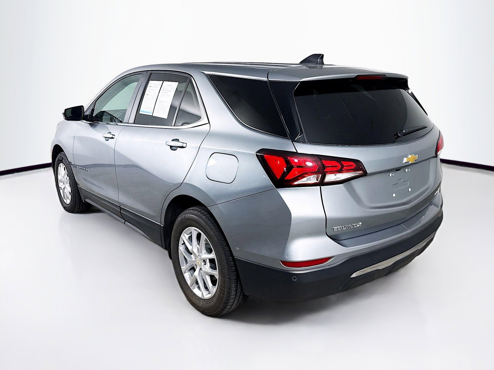Used 2024 Chevrolet Equinox LT image 29