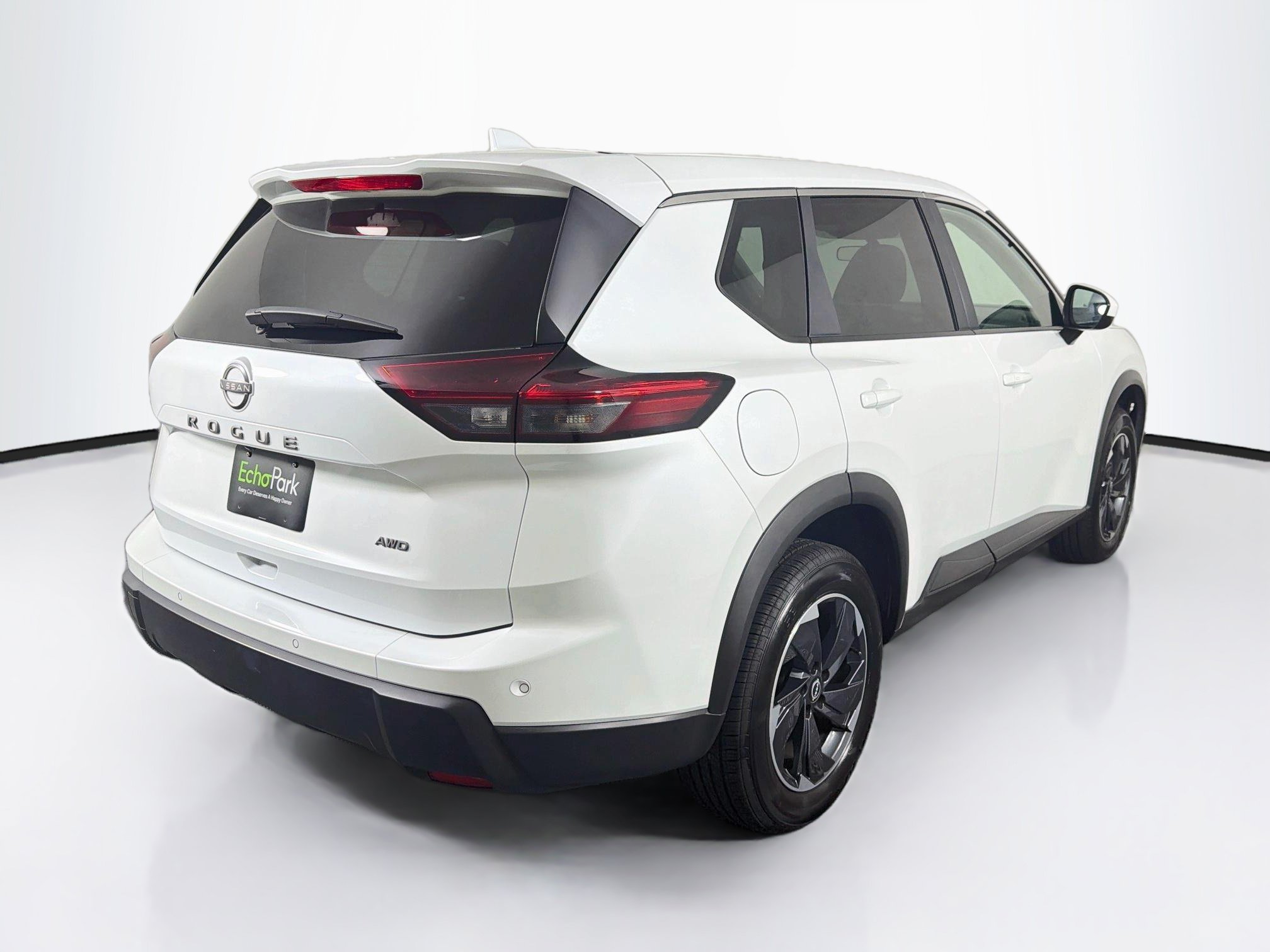 Used 2025 Nissan Rogue SV AWD/4WD image 9