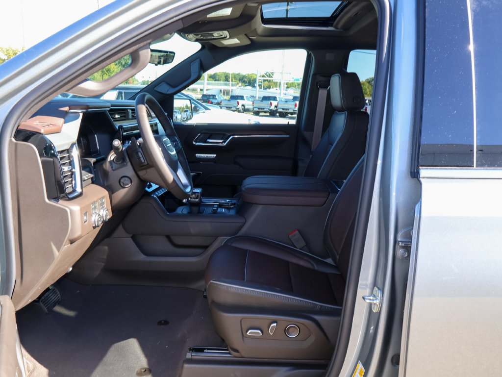 New 2026 GMC Sierra 1500 Denali w/ Denali Reserve Package AWD/4WD image 7