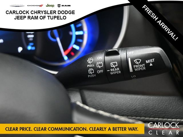 Used 2021 Chrysler Pacifica Touring-L image 16