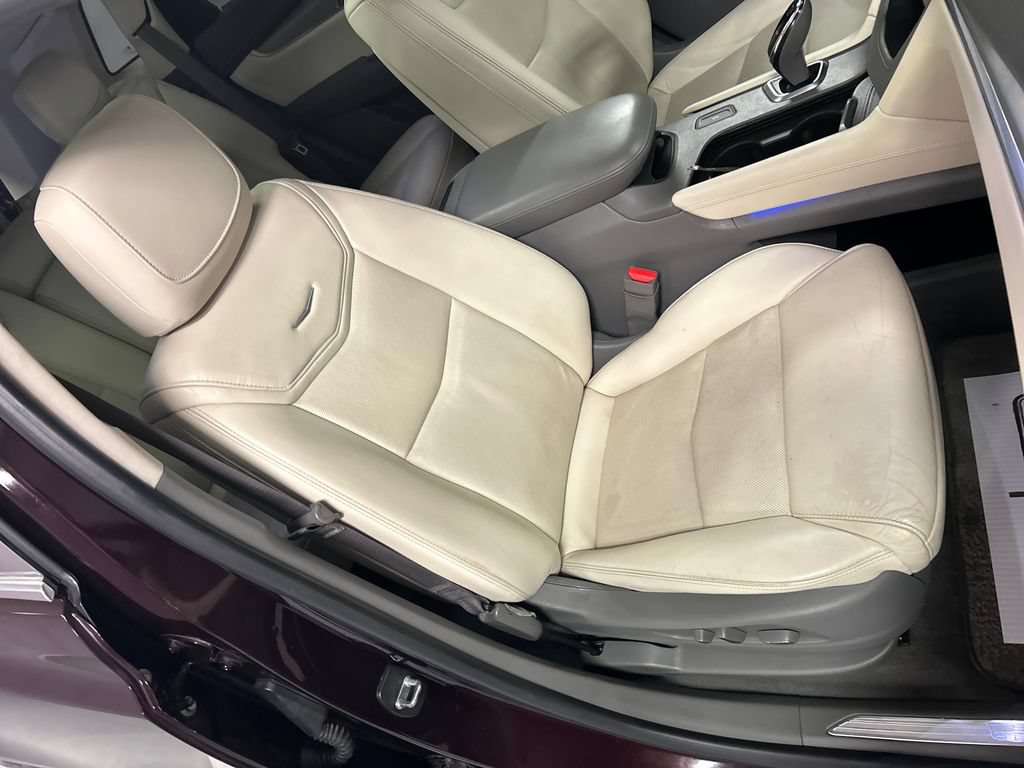 Used 2018 Cadillac XT5 Luxury w/ Driver Awareness Package FWD image 24