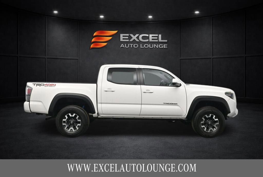Used 2023 Toyota Tacoma TRD Off-Road w/ Technology Package image 7