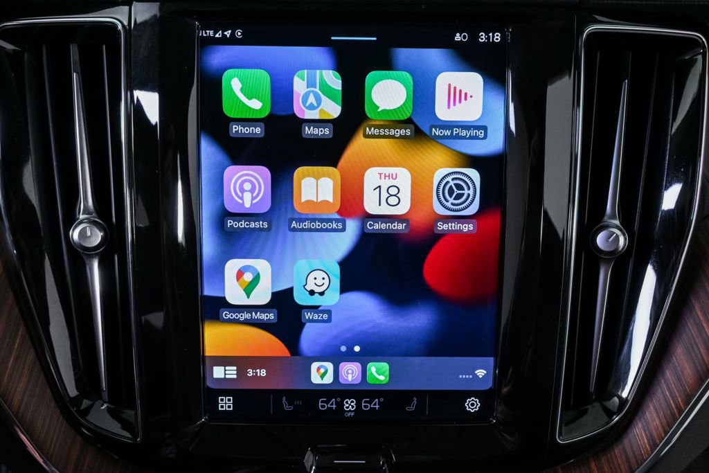 Certified 2023 Volvo XC60 B5 Ultimate image 18