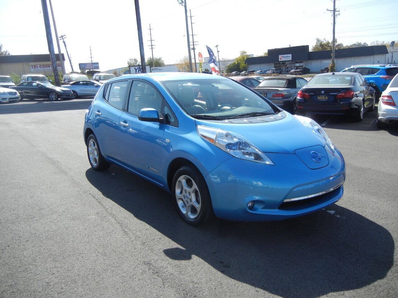 Used 2012 Nissan Leaf SL w/ Protection Pkg FWD image 4