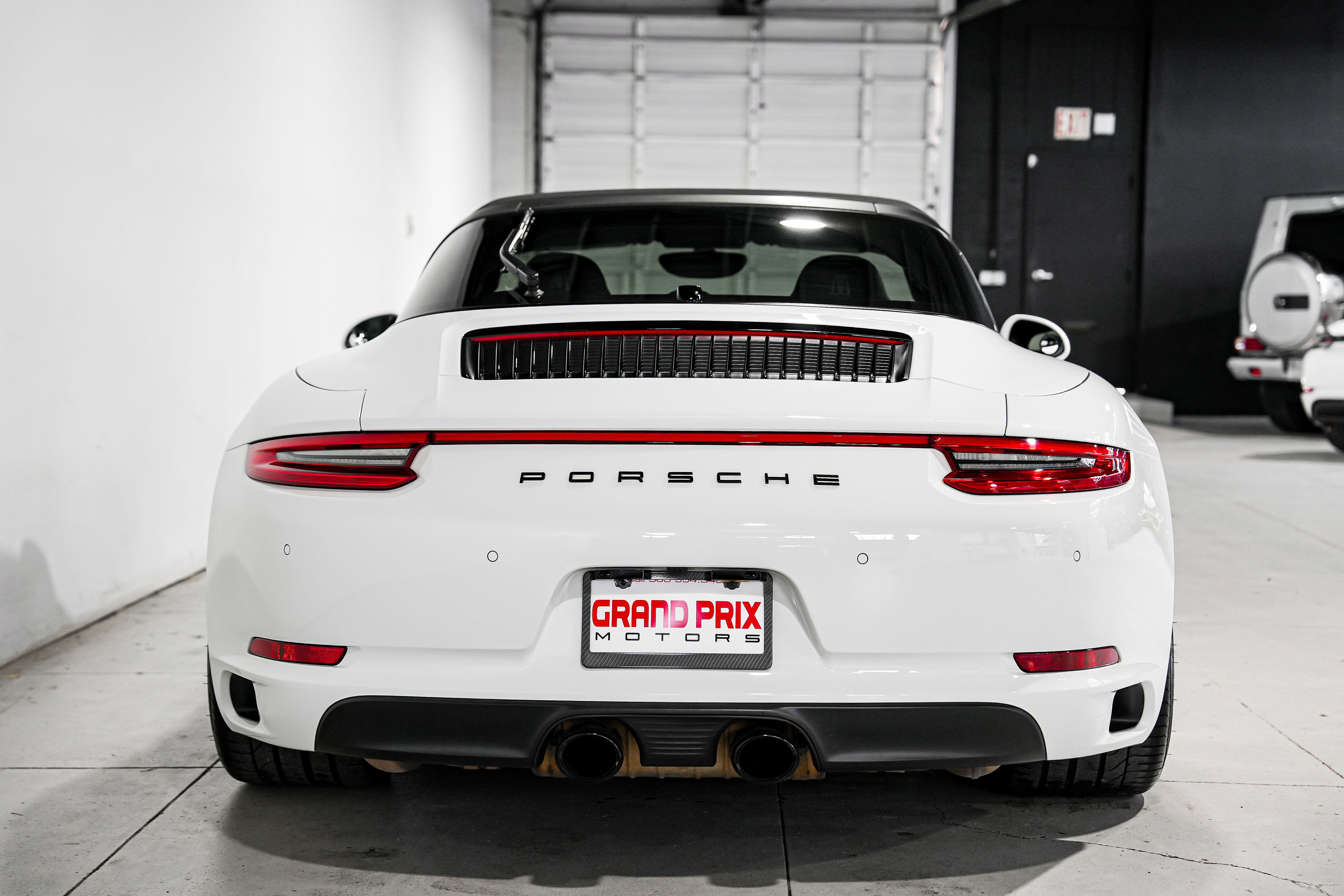 Used 2017 Porsche 911 Targa 4 image 5