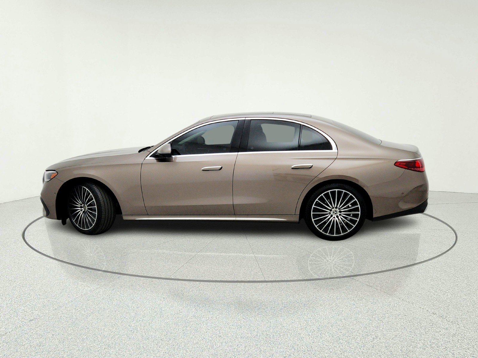 Used 2024 Mercedes-Benz E 350 4MATIC Sedan w/ Driver Assistance Package image 14