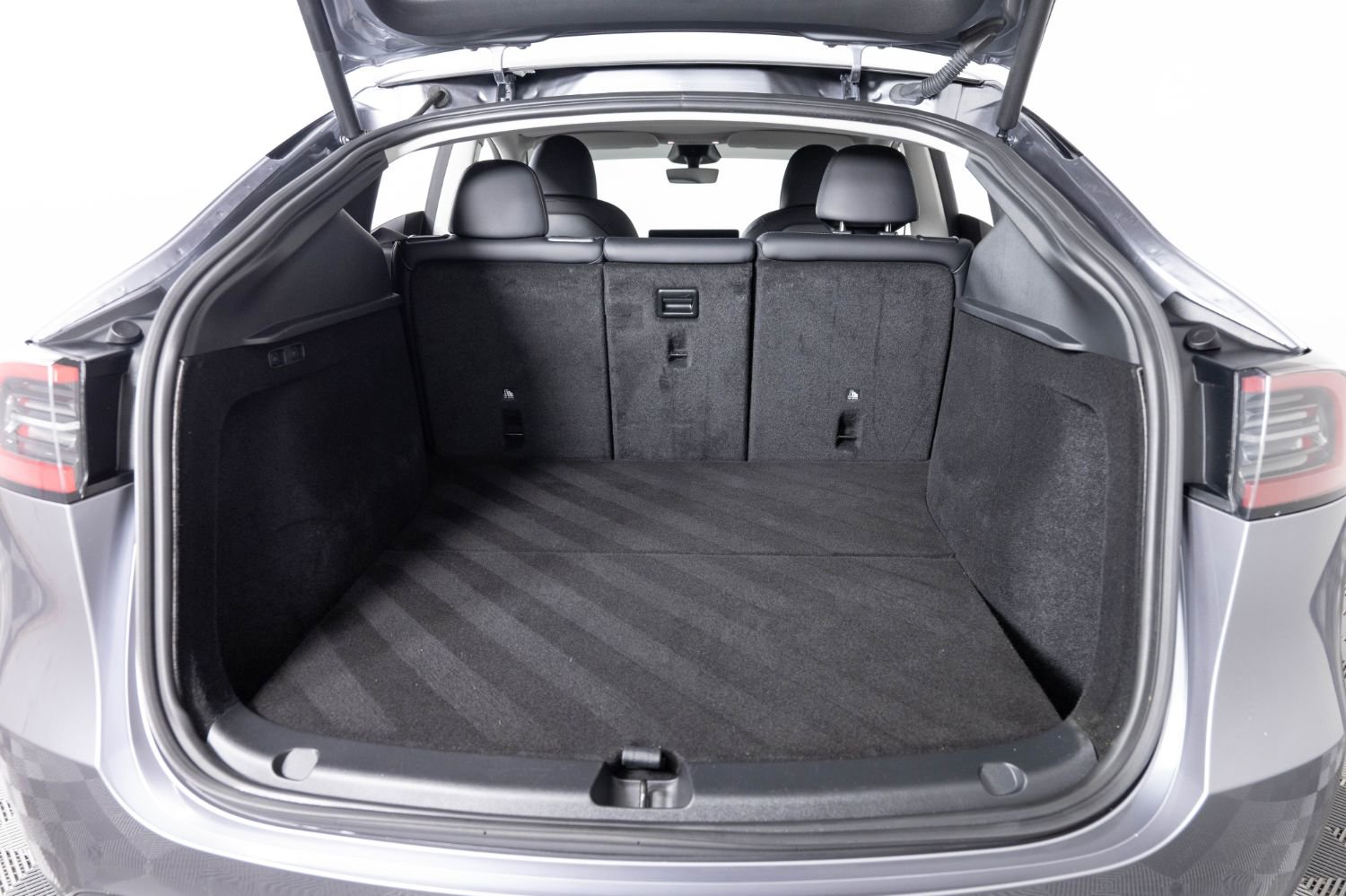 Used 2025 Tesla Model Y Long Range image 20