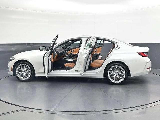 New 2026 BMW 330i Sedan w/ Premium Package RWD image 39
