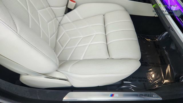 Used 2023 BMW 740i w/ Parking Assistance Package image 22