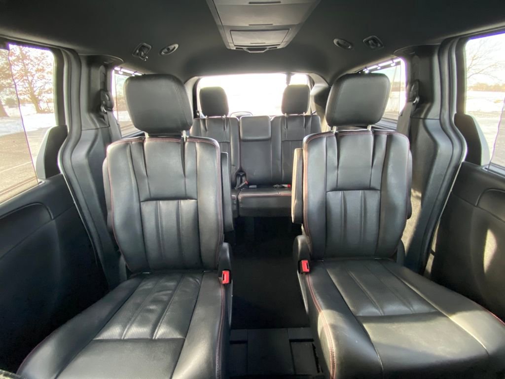 Used 2017 Dodge Grand Caravan GT image 18
