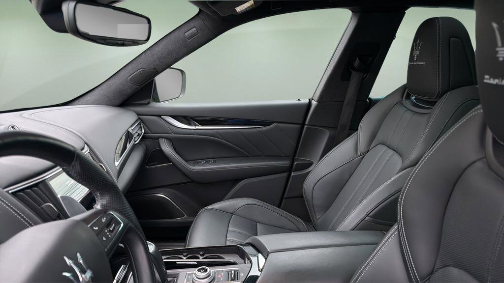 Used 2023 Maserati Levante Modena image 20