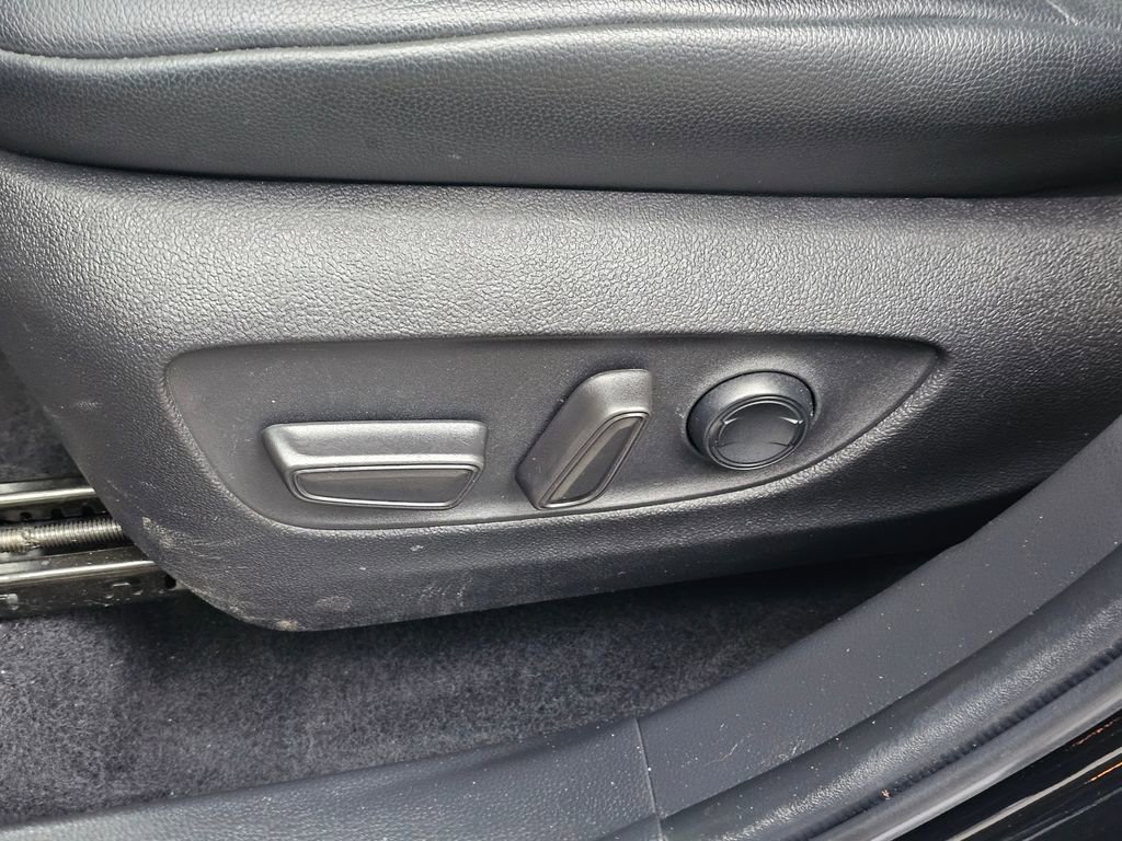 Used 2022 Toyota Highlander XLE image 64