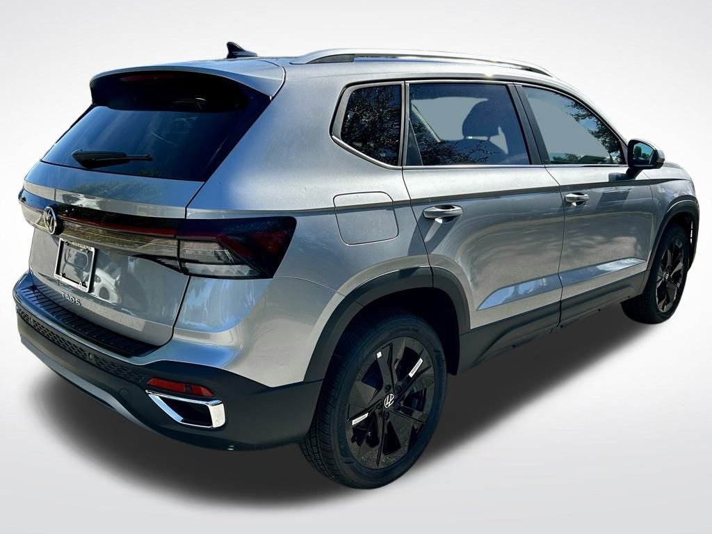 New 2026 Volkswagen Taos SE FWD image 5