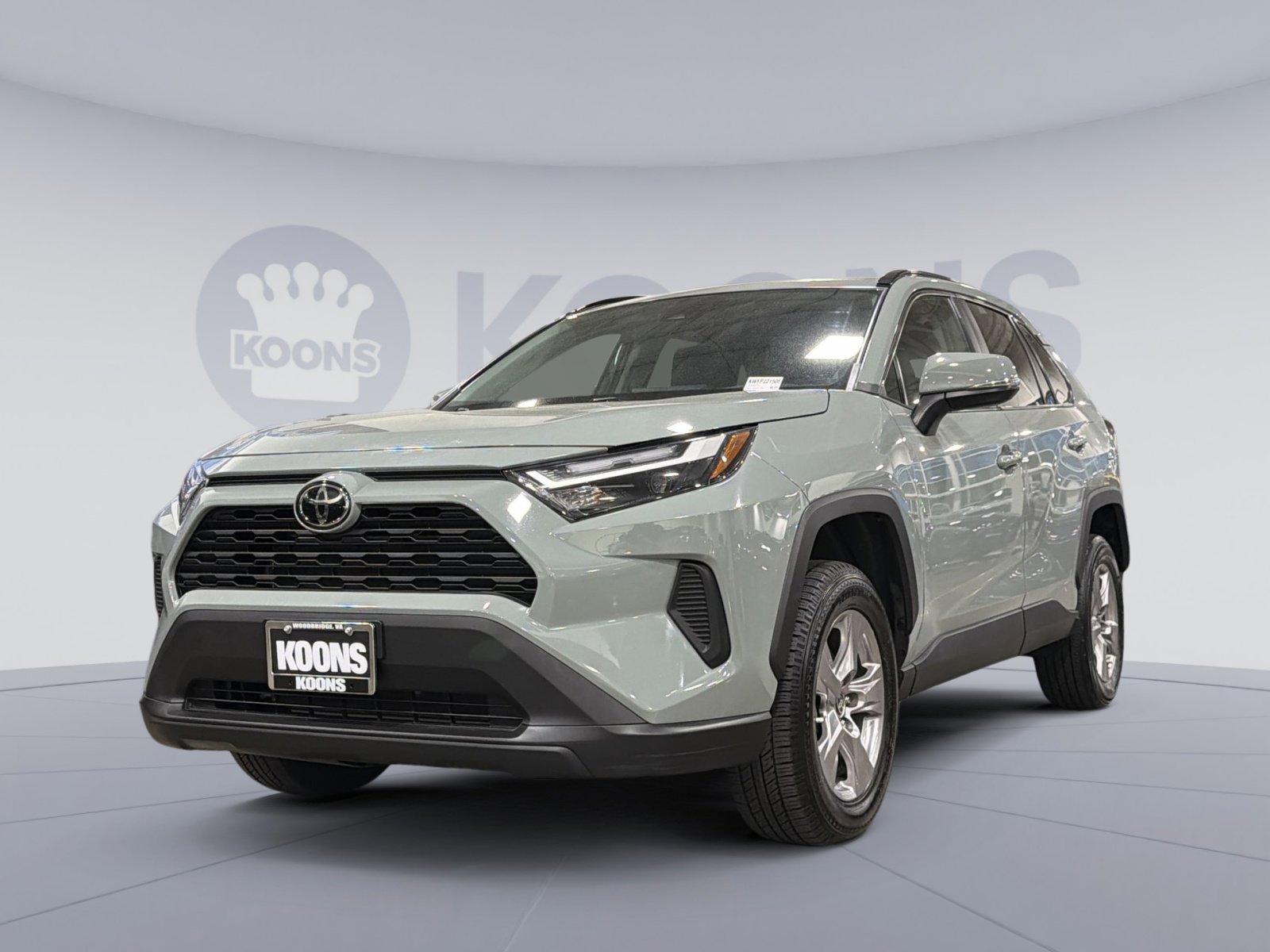 Used 2022 Toyota RAV4 XLE AWD/4WD image 1
