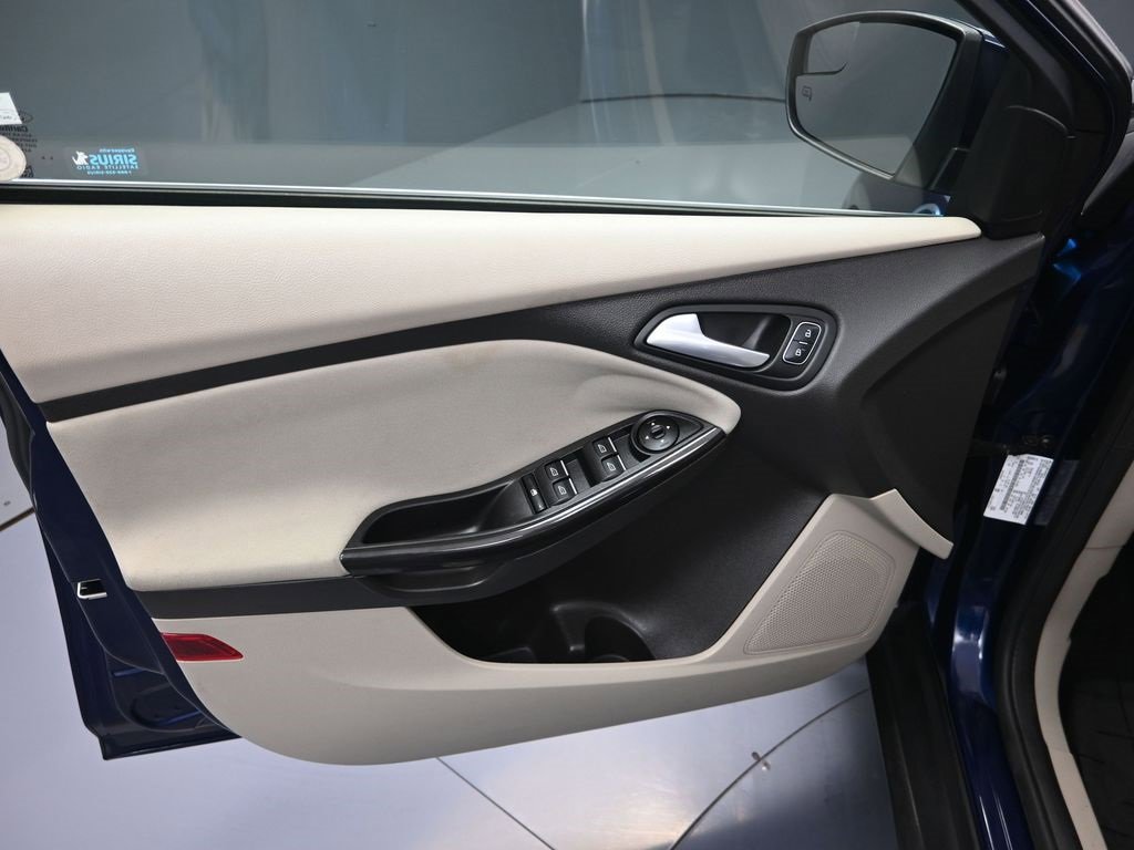 Used 2016 Ford Focus Base w/ Exterior Protection Package image 10