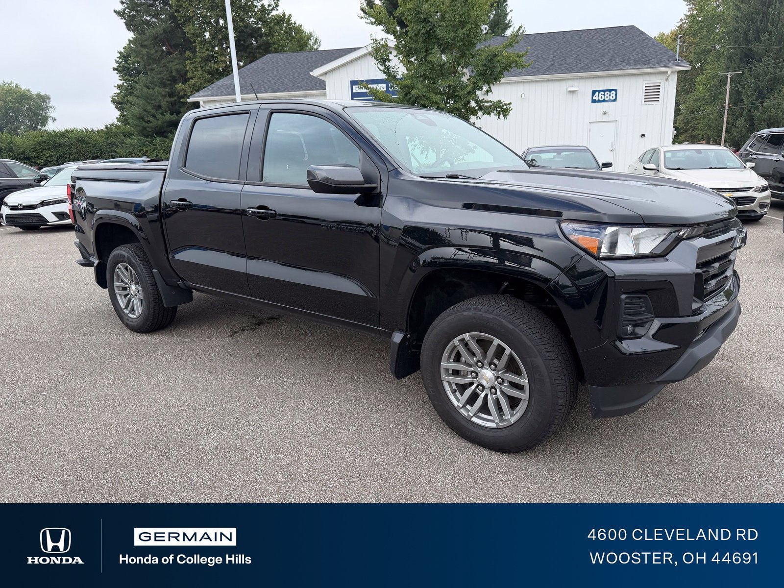 Used 2023 Chevrolet Colorado LT w/ LT Convenience Package II AWD/4WD image 1