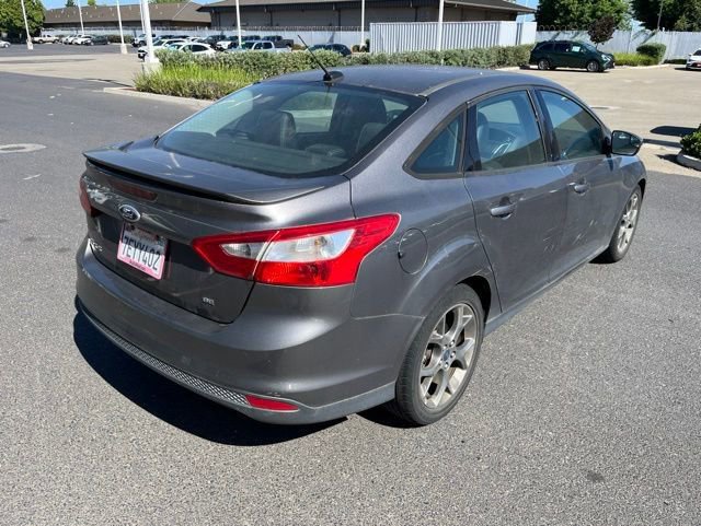 Used 2014 Ford Focus SE w/ Equipment Group 201A FWD image 5