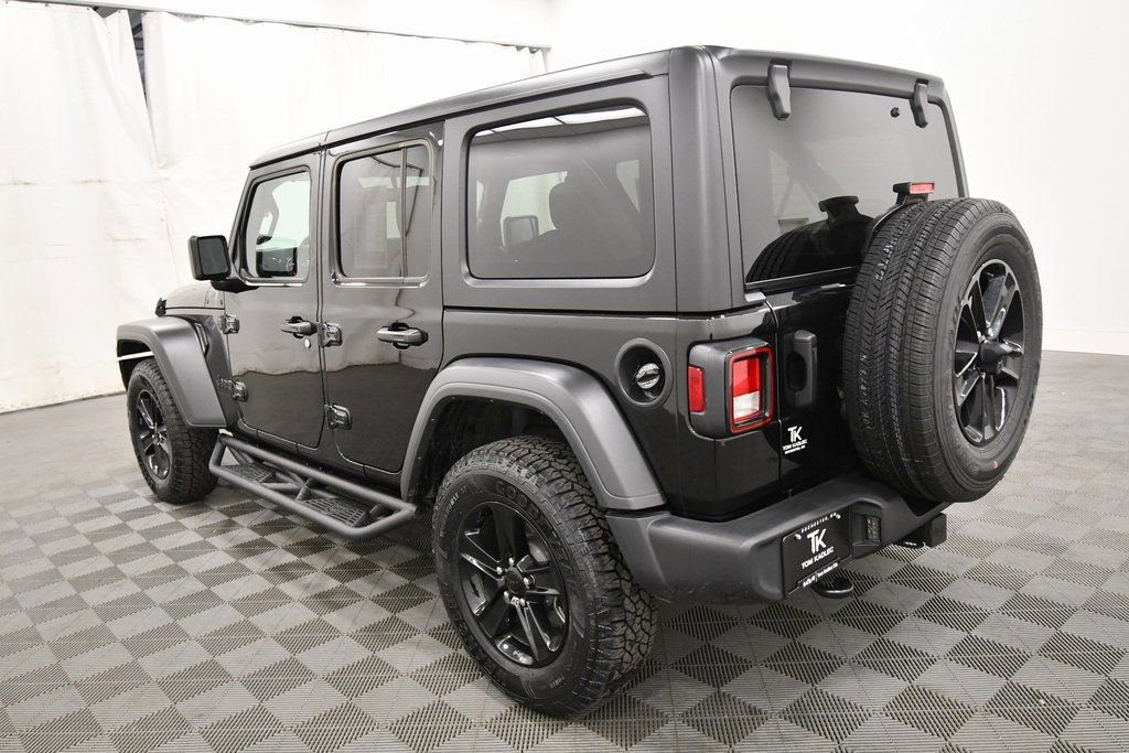 Used 2023 Jeep Wrangler Sport image 5