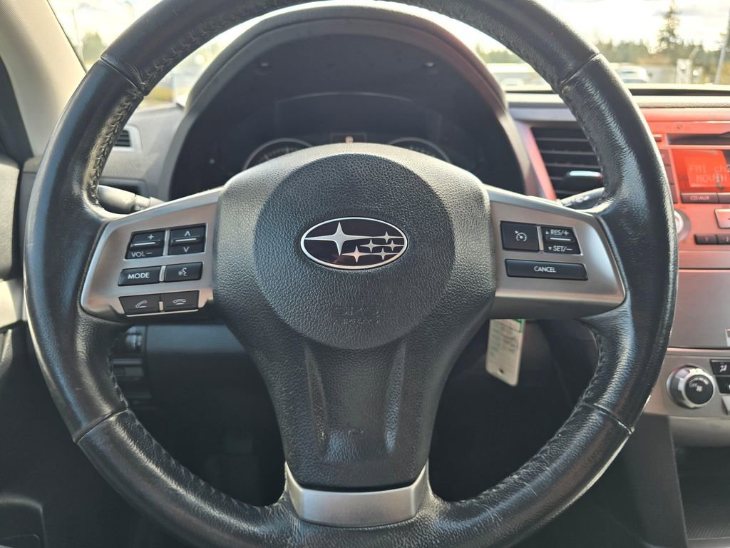 Used 2013 Subaru Outback 2.5i Premium AWD/4WD image 15