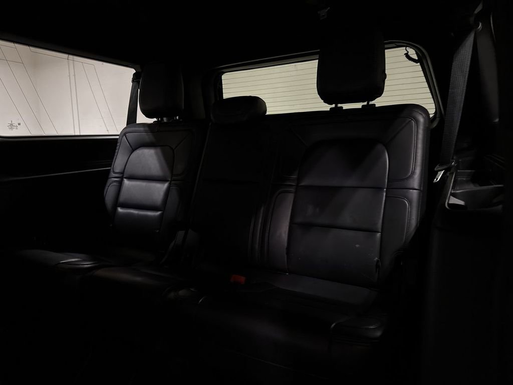 Used 2020 Lincoln Navigator L Reserve AWD/4WD image 30