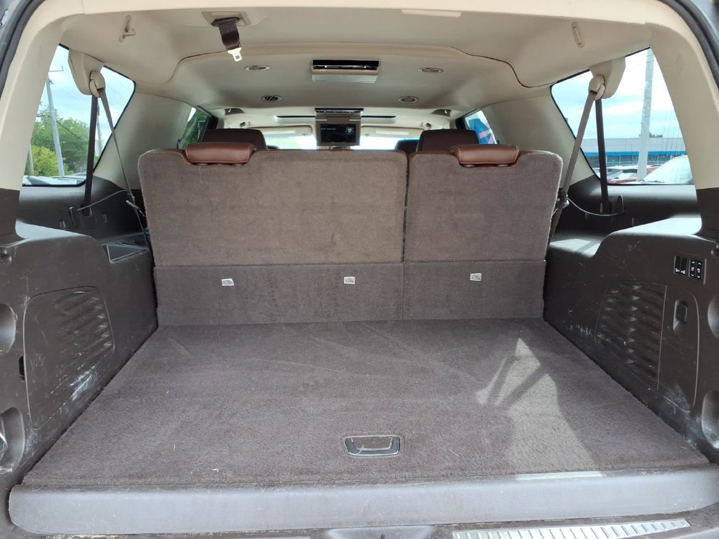 Used 2015 Chevrolet Suburban LTZ AWD/4WD image 9