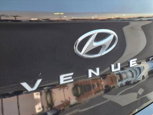 Used 2025 Hyundai Venue SEL FWD image 30