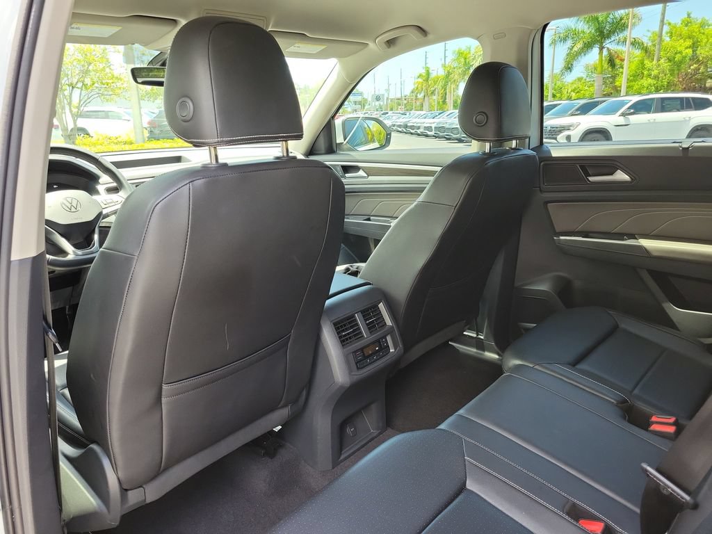 Used 2023 Volkswagen Atlas SE FWD image 10