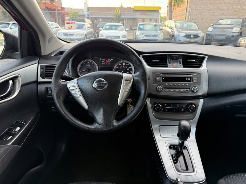 Used 2013 Nissan Sentra SR FWD image 17