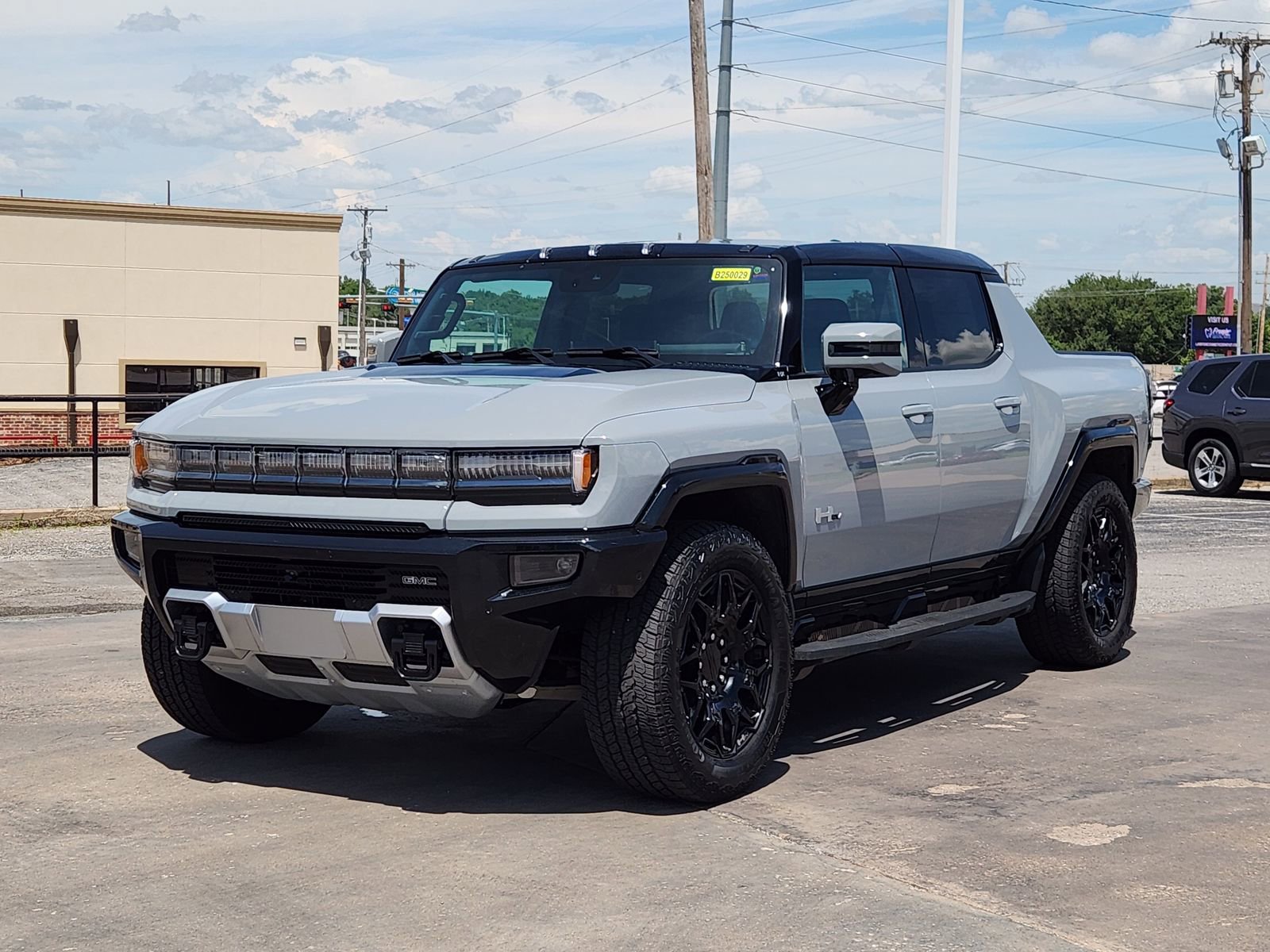 New 2025 GMC Hummer EV 2X image 8