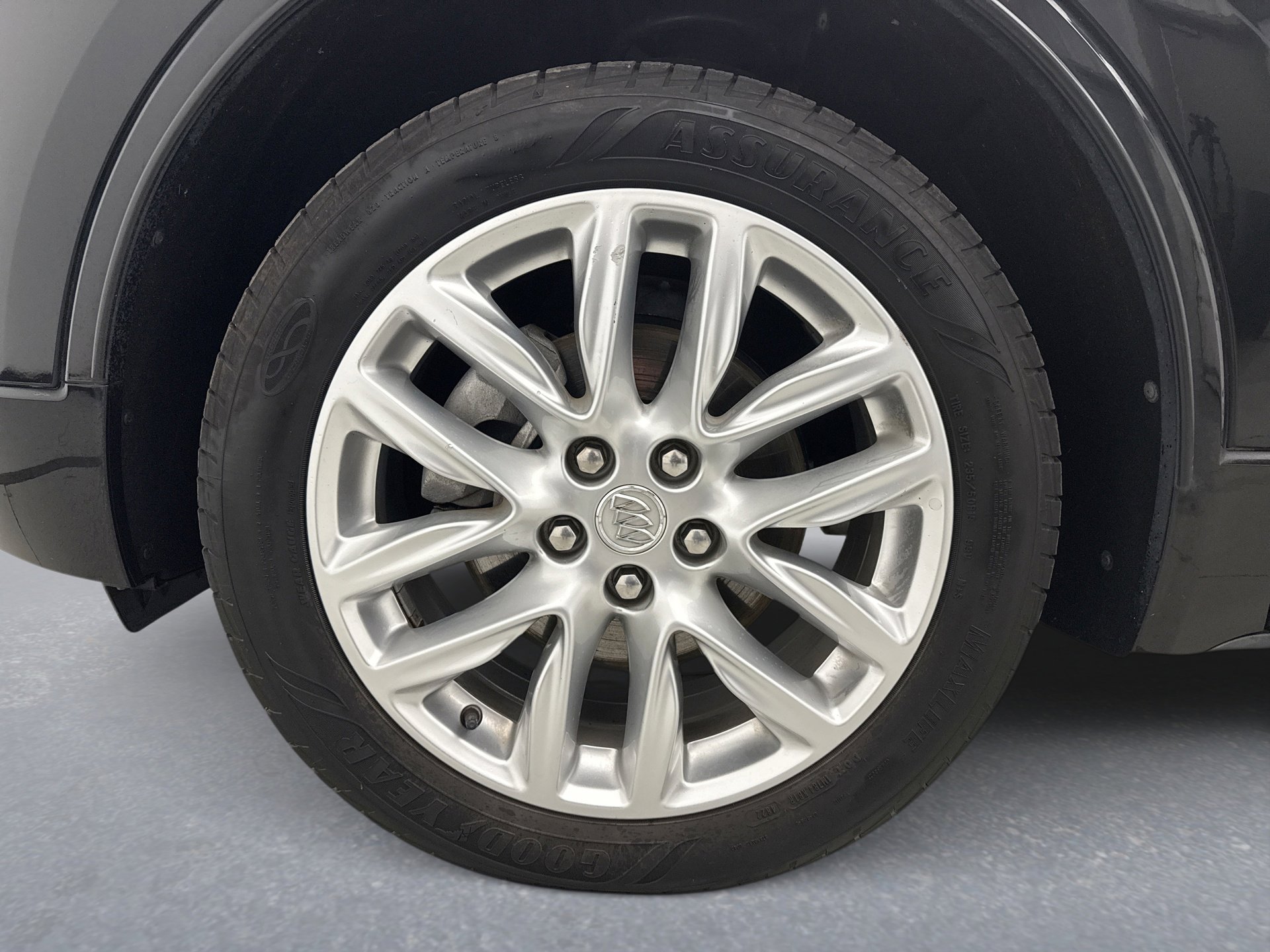 Used 2020 Buick Envision Premium w/ LPO, Interior Luxury Package image 27